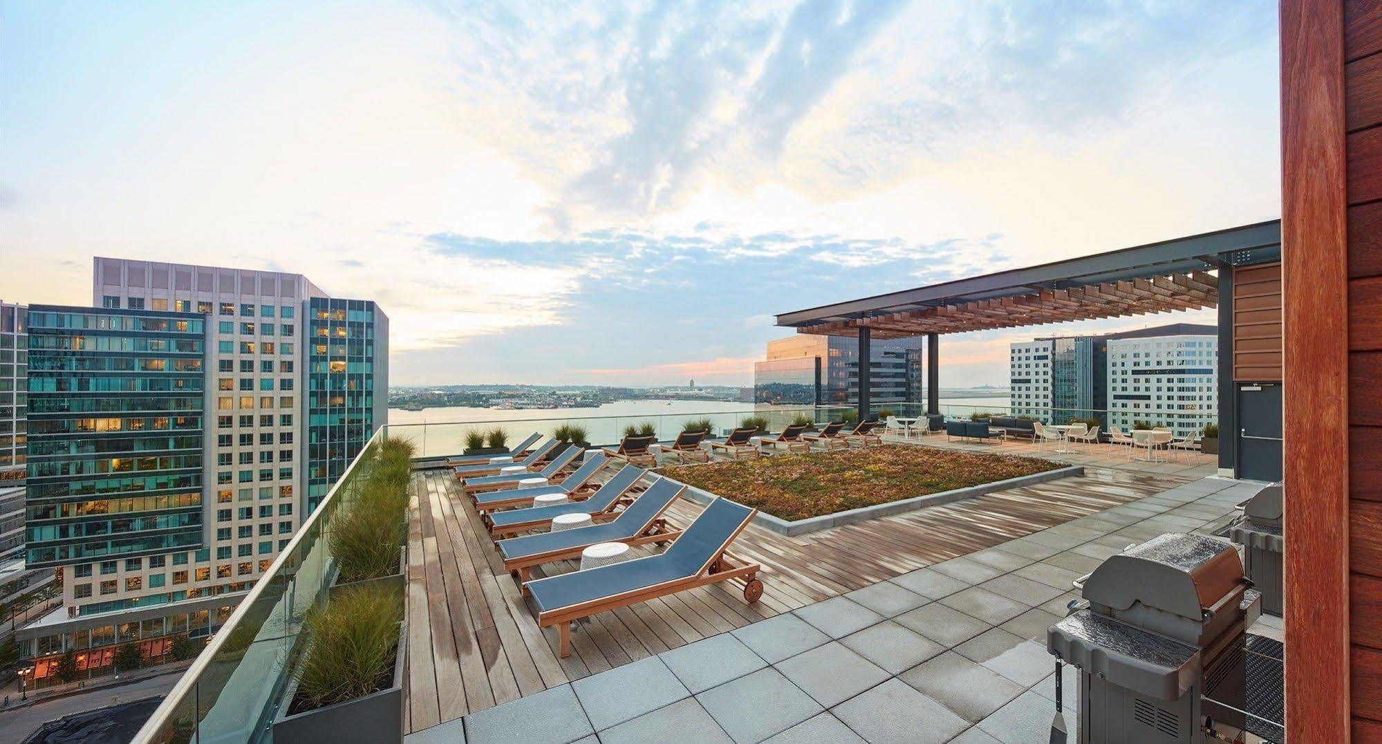 Global Luxury Suites At Bcec Boston Exteriör bild