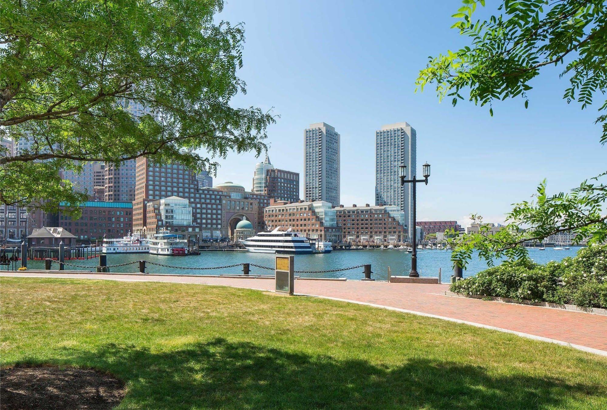 Global Luxury Suites At Bcec Boston Exteriör bild